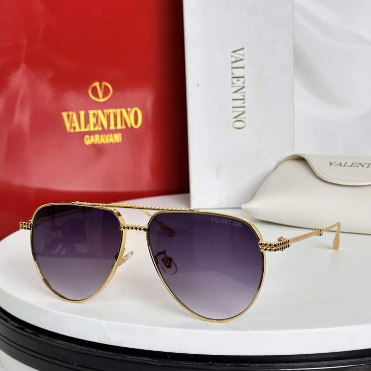 Picture of Valentino Sunglasses _SKUfw66051133fw